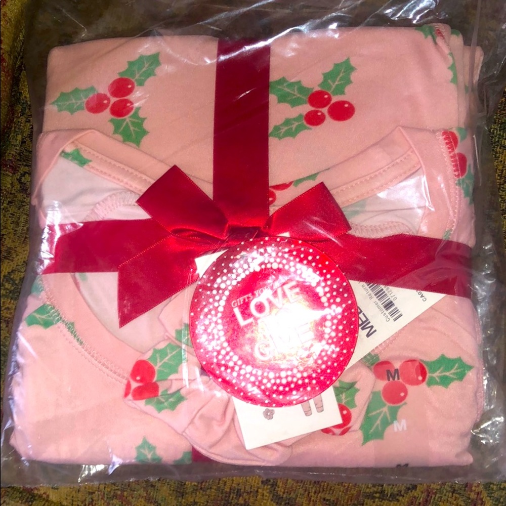 Macy’s Pajama Set!!